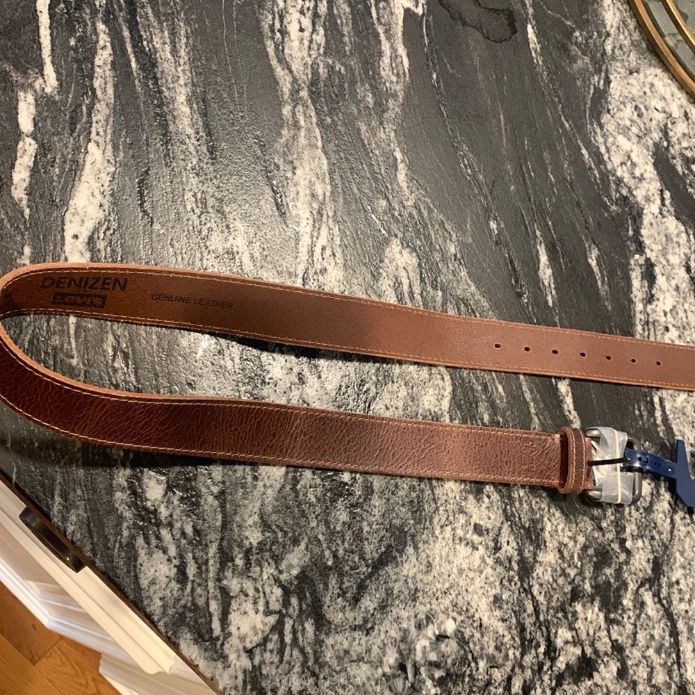 Nwt Levi’s mens medium brown leather belt